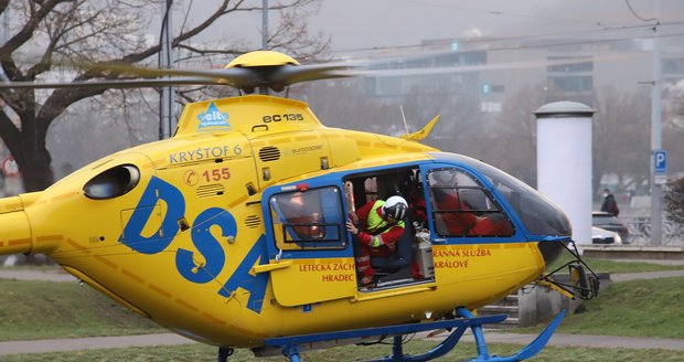 Chlapec (14) se u Děčína zřítil ze skály: Těžce zraněný čekal na pomoc celou noc!