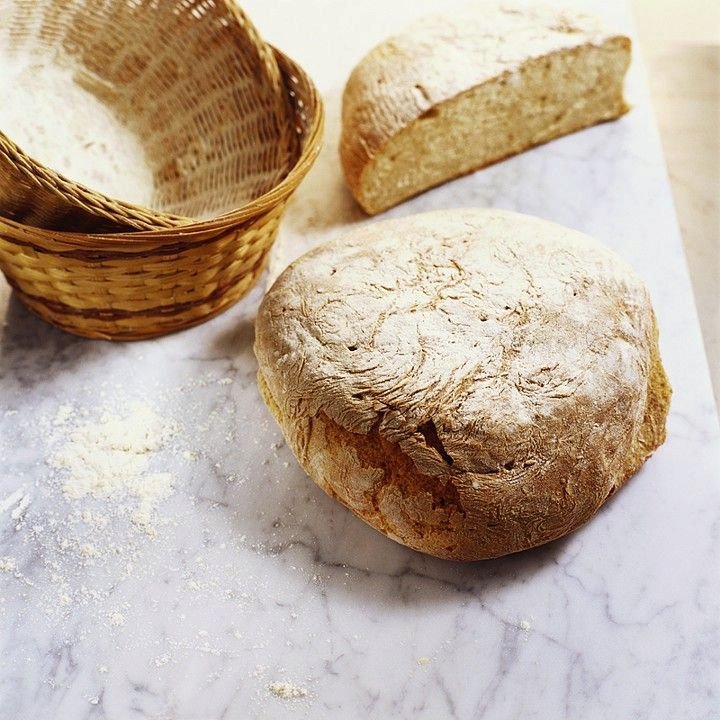 Do domácího chleba můžete dát vlastní ingredience.