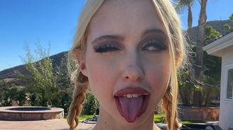 Z pornoherečky seriálovou hvězdou: Seznamte se s Chloe Cherry