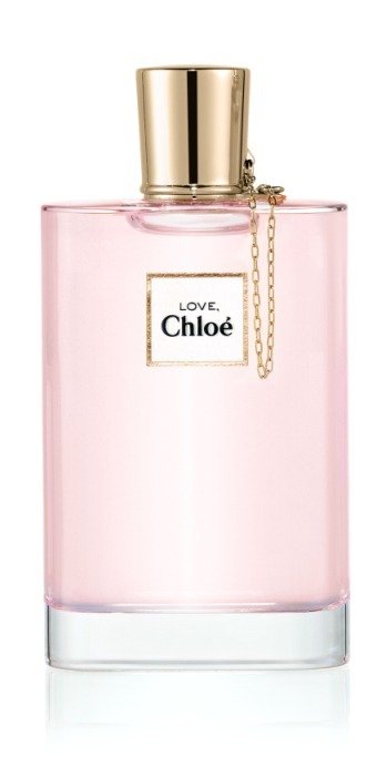 Chloe Love. Nová vůně je obohacena o vůni a lístky maté, které nabízejí okamžitou svěžest. Lehké povzbuzení přináší květinové srdce tvořené akordy hrachoru vonného. Ikonický pudrový podpis vůně love, Chloé se pozvolna prolíná s naší pokožkou.