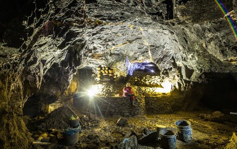 Důl je přístupný od května do října. 