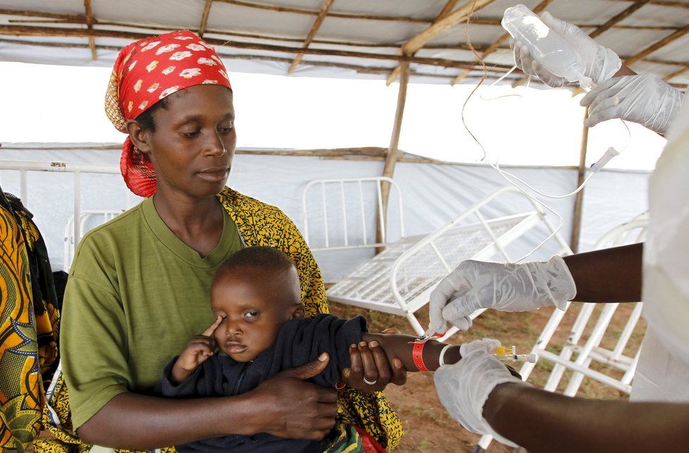 Z obav před násilnosti z Burundi uprchlo za posledních několik týdnů už více než 105.000 lidí.