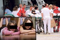 Dvojčata (13) z autobusu smrti: K moři je vzala babička