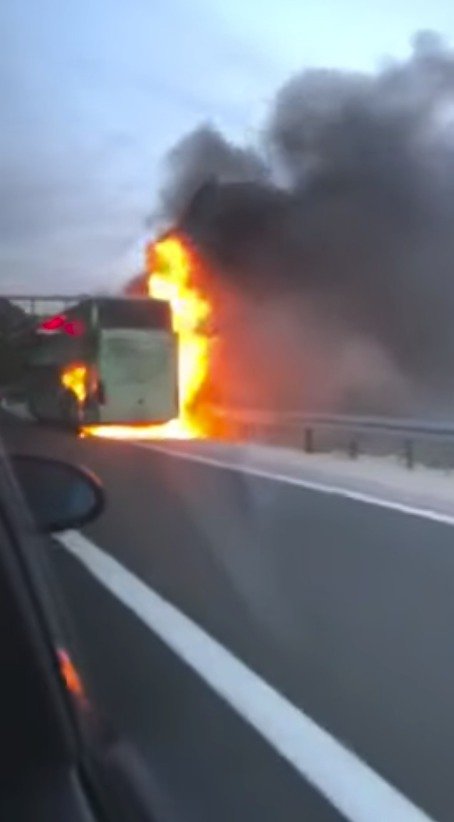 V Chorvatsku shořel český autobus! Uvnitř bylo 49 lidí