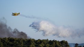 Hašení požáru na chorvatském ostrově Čiovo (27.7.2023)