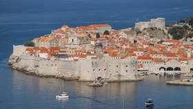 Chorvatská metropole Dubrovník řeší, že stále nepřijelo příliš mnoho turistů. Naopak sever země je téměř na normálu (30.7.2020).