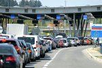 Loňské kolony při cestě na dovolenou: Na chorvatských hranicích se kvůli kontrolám vytvořily obří kolony