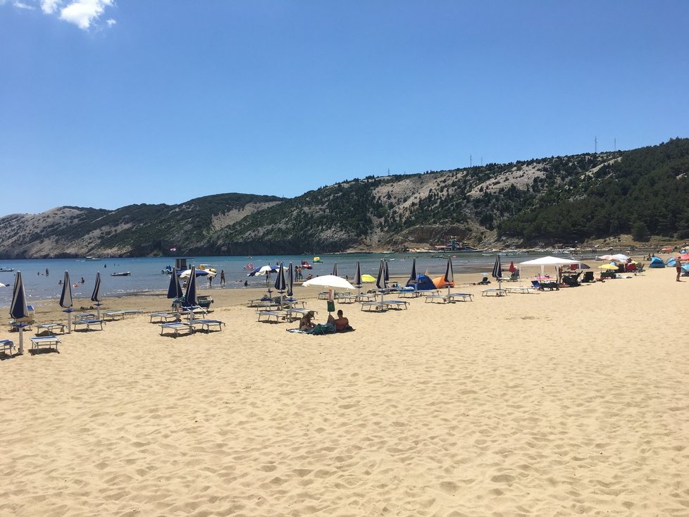 Dovolená v Chorvatsku 2021 covidu navzdory: Ostov Rab a Rajska plaža (červen 2021)
