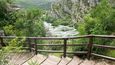 Národní park Krka v Chorvatsku vybízí k procházkám, při kterých narazíte na nesčetné množství vodopádů..