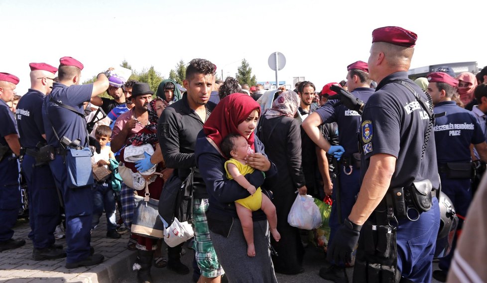Uprchlíci na maďarsko-chorvatské hranici