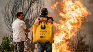 Požáry se šíří Evropou. Hasiči bojují s plameny v Chorvatsku, Portugalsku, Francii i Řecku