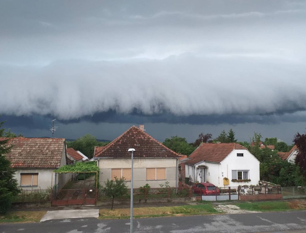 Také v Chorvatsku udeřily silné bouřky i krupobití.