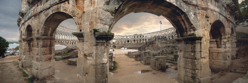 Chorvatská Pula se pyšní starověkým amfiteátrem.