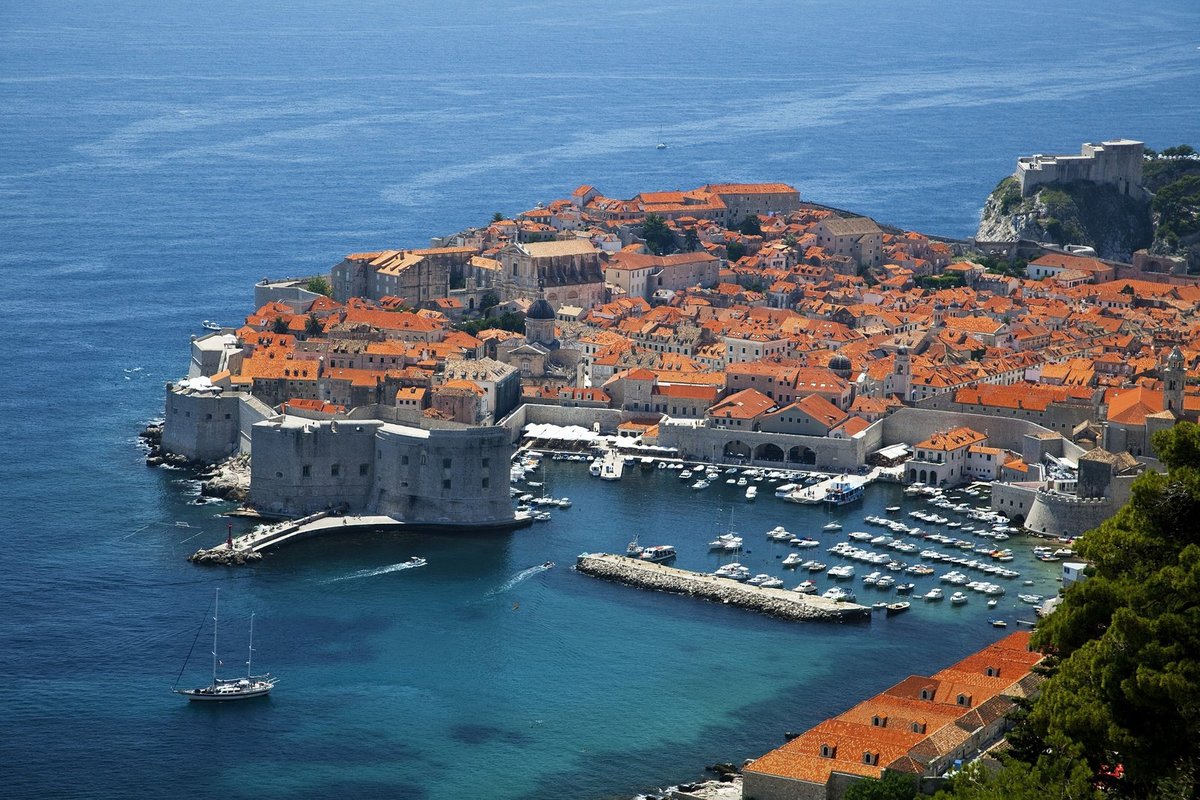 Dubrovnik je častým cílem turistů z Česka.