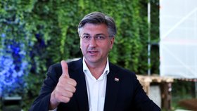 Andrej Plenković a jeho Chorvatské demokratické společenství (HDZ) zvítězili v parlamentních volbách v zemi (5. 7. 2020)