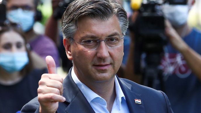Andrej Plenković a jeho Chorvatské demokratické společenství (HDZ) zvítězili v parlamentních volbách v zemi