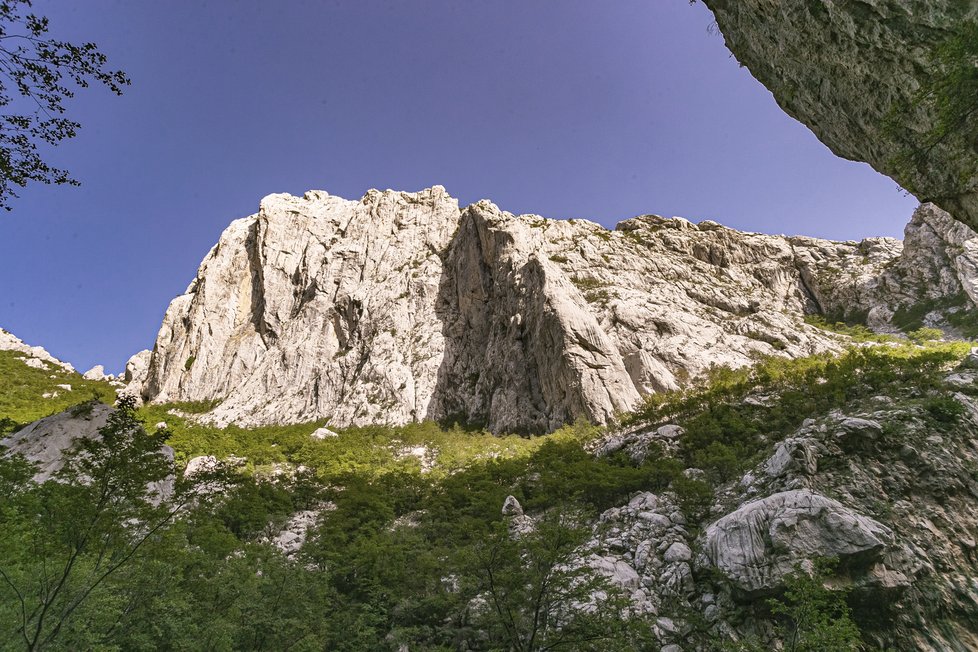 Paklenica - Impozantní skalní štíty byly kulisou pro natáčení slavných kovbojek.j