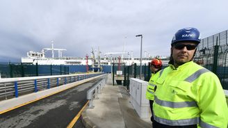 Trump našel slabé místo k propašování amerického LNG do Evropy. Potichu odtud posiluje vliv nad kontinentem Trump našel slabé místo k propašování amerického LNG do Evropy. Potichu odtud posiluje vliv nad kontinentem