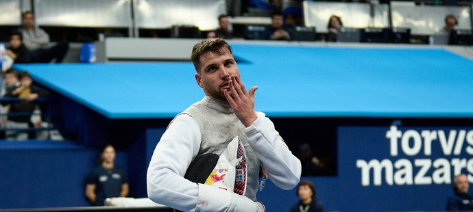 Komu asi Choupenitch posílá pusu?