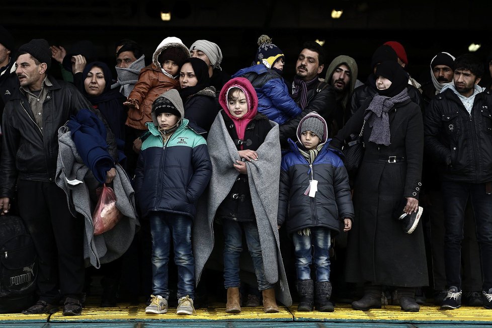 Přes Balkán stále míří do Evropy stovky uprchlíků