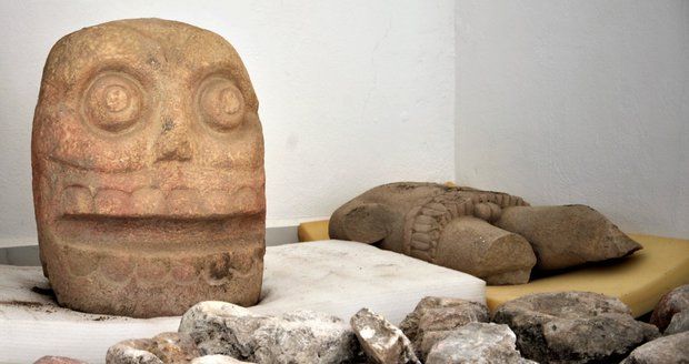 Archeologové v Mexiku objevili první chrám zasvěcený Xipe Totekovi, bohu plodnosti (3. 1. 2019)