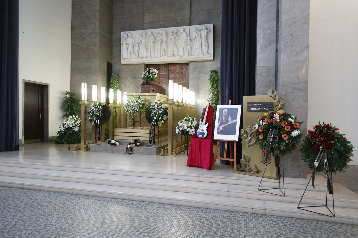 Pohřeb Pavla Chrastiny