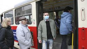 Jedním z častých míst pro přenos nemocí jsou tradičně hromadné dopravní prostředky.
