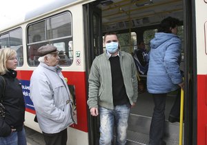 Jedním z častých míst pro přenos nemocí jsou tradičně hromadné dopravní prostředky.