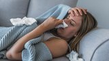 V Česku zase přibývá nemocných, šíří se chřipka i covid. Místy nastal skokový nárůst