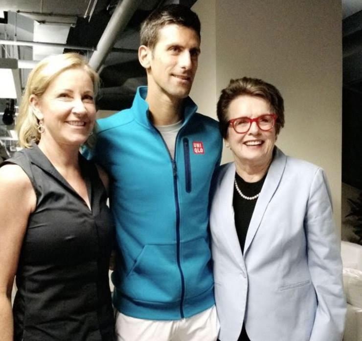 Chris Evertová, Novak Djokovič a Billie Jean Kingová během vzájemné diskuse