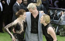 Sněhurka Kristen Stewart versus královna Charlize Theron! Zrcadlo, řekni: Která z nich je nejkrásnější?