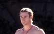 Chris Hemsworth u bazénu předvedl dokonale vypracované tělo