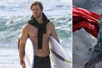 »Božský« Chris Hemsworth na surfu: Tělo jako ze soustruhu!