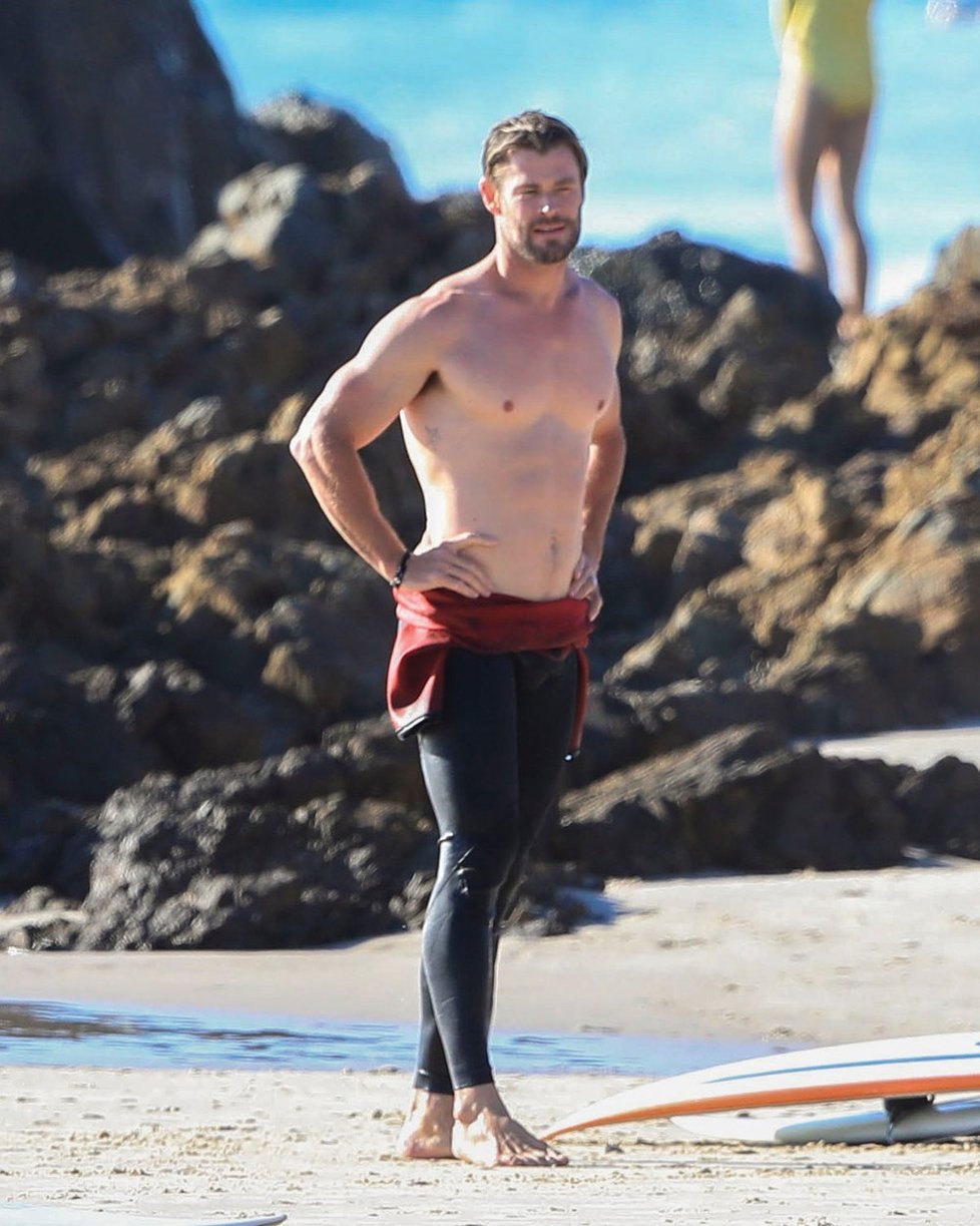 Takhle řádil božský Thor Chris Hemsworth na plážích v Austrálii