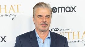 »Božský násilník«? Hvězda Sexu ve městě Chris Noth obviněn ze dvou sexuálních napadení!