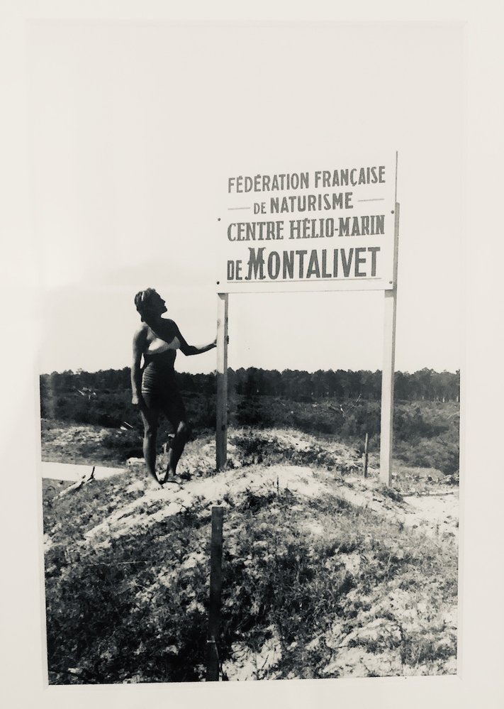 Christiane&nbsp;vytvořila vůbec první rekreační středisko pro nudisty na světě Montalivet.