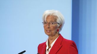 Šéfka Evropské centrální banky slibuje moderní platby, internet ale slyší digitální diktaturu Šéfka Evropské centrální banky slibuje moderní platby, internet ale slyší digitální diktaturu