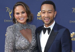 Chrisy Teigen a John Legend