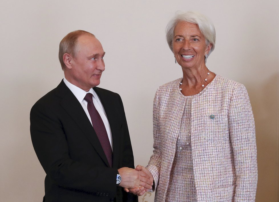Šéfka MMF Lagardeová s ruským prezidentem Vladimirem Putinem