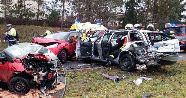 Smrtelná nehoda v Chrudimi: Jeden řidič zemřel, několik dalších je zraněno! 