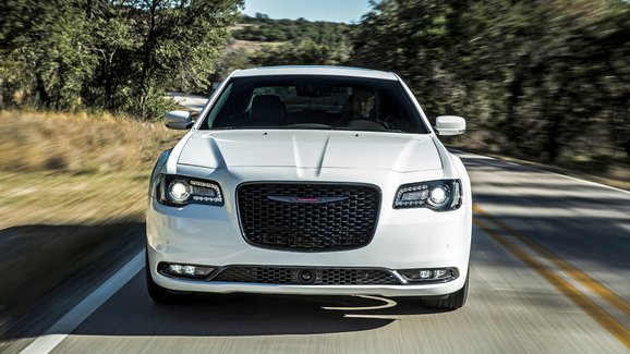 Chrysler 300 dostane tajemnou speciální edici, zřejmě půjde o definitivní rozlučku