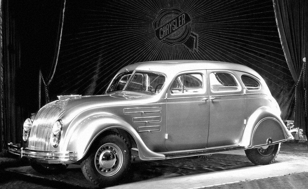 Chrysler Airflow Sedan (1934)