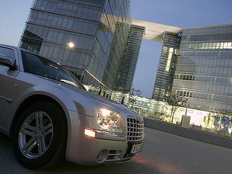 300C