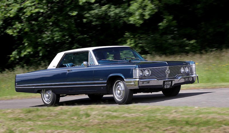 Chrysler Imperial Crown Coupe Mobile Director (1968)