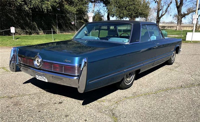 Chrysler Imperial Crown Coupe Mobile Director (1967)