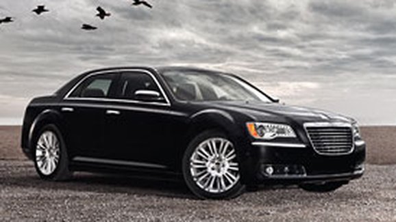 Chrysler 300: Nové fotografie a technická data