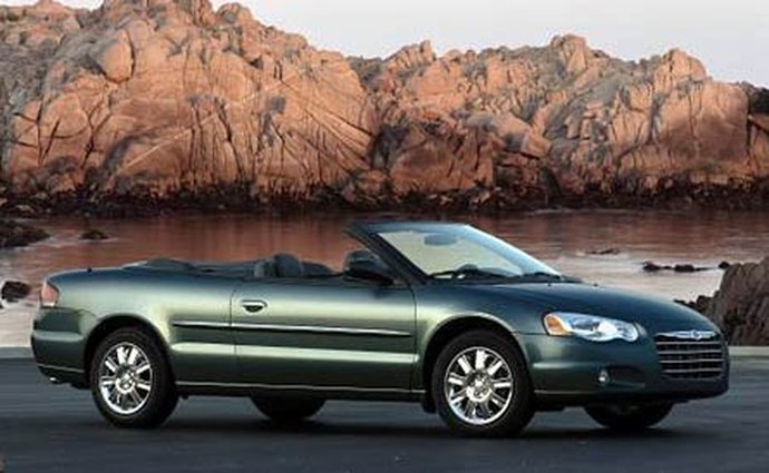 Nejprodávanější otevřená auta v USA: vede Chrysler Sebring