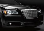 Chrysler 300 Mopar: Individualizace masky chladiče (video)