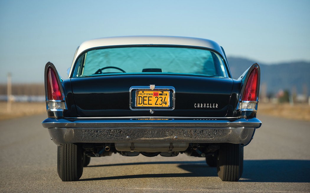 Chrysler Saratoga Hardtop Coupe (1957)