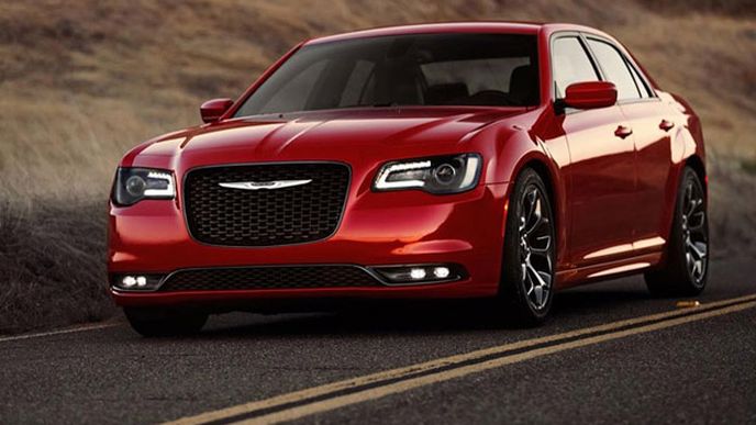 Chrysler 300 možná přijde o svůj charakteristický design Chrysler 300 možná přijde o svůj charakteristický design